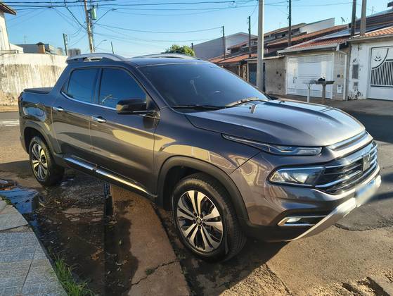 FIAT TORO 2.0 16V TURBO DIESEL VOLCANO 4WD AT9 FIAT TORO 2.0 16V TURBO DIESEL VOLCANO 4WD AT9